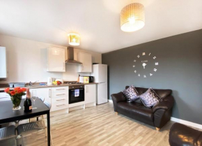 Air Host and Stay - Young House One Apartment - 2 bedroom sleeps 5